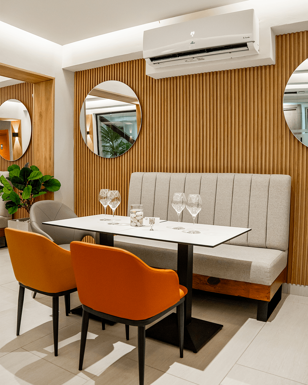 Salón Abierto para Actividades en Edificio Román