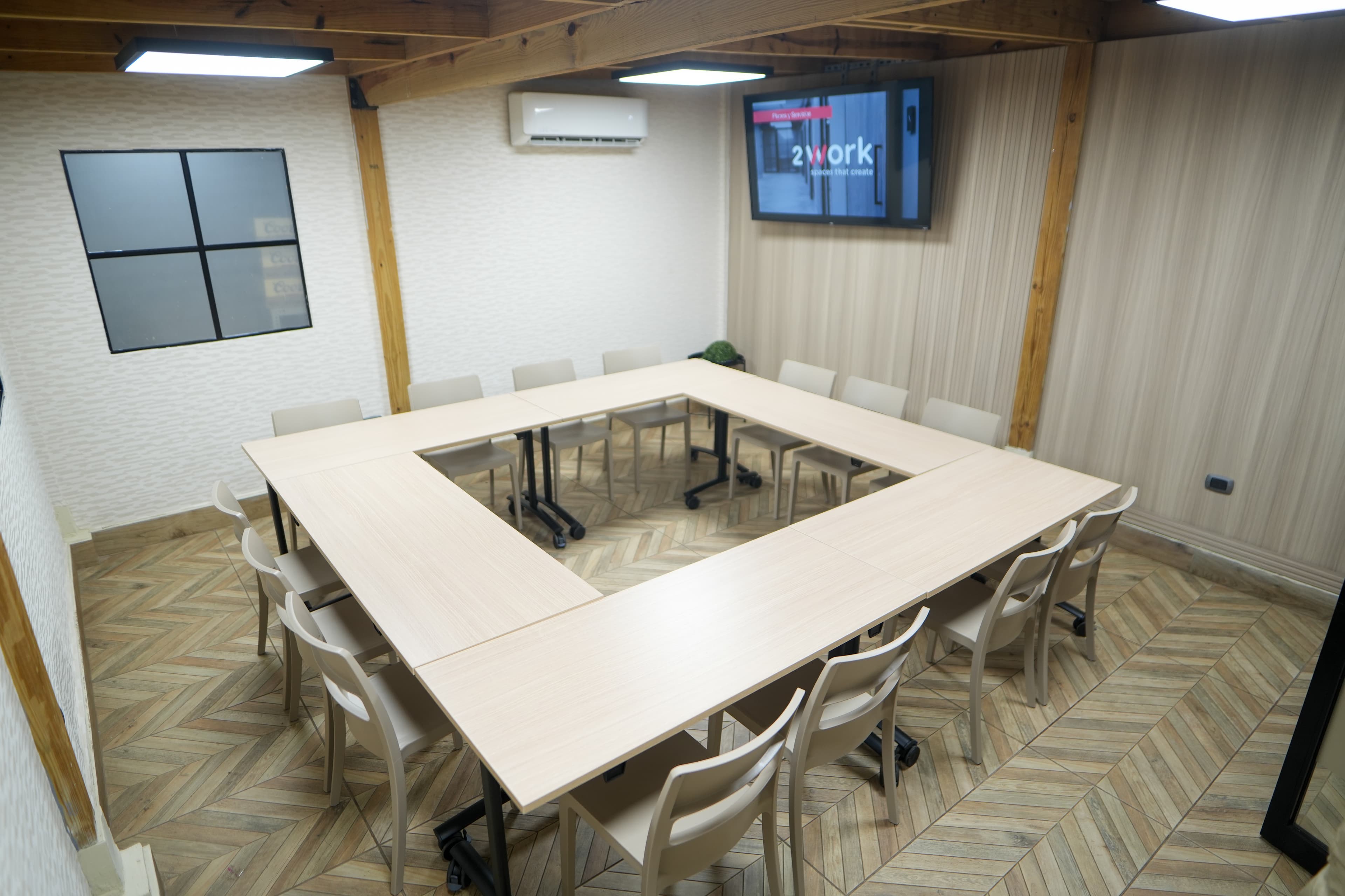 2Work-Salón Multiusos.