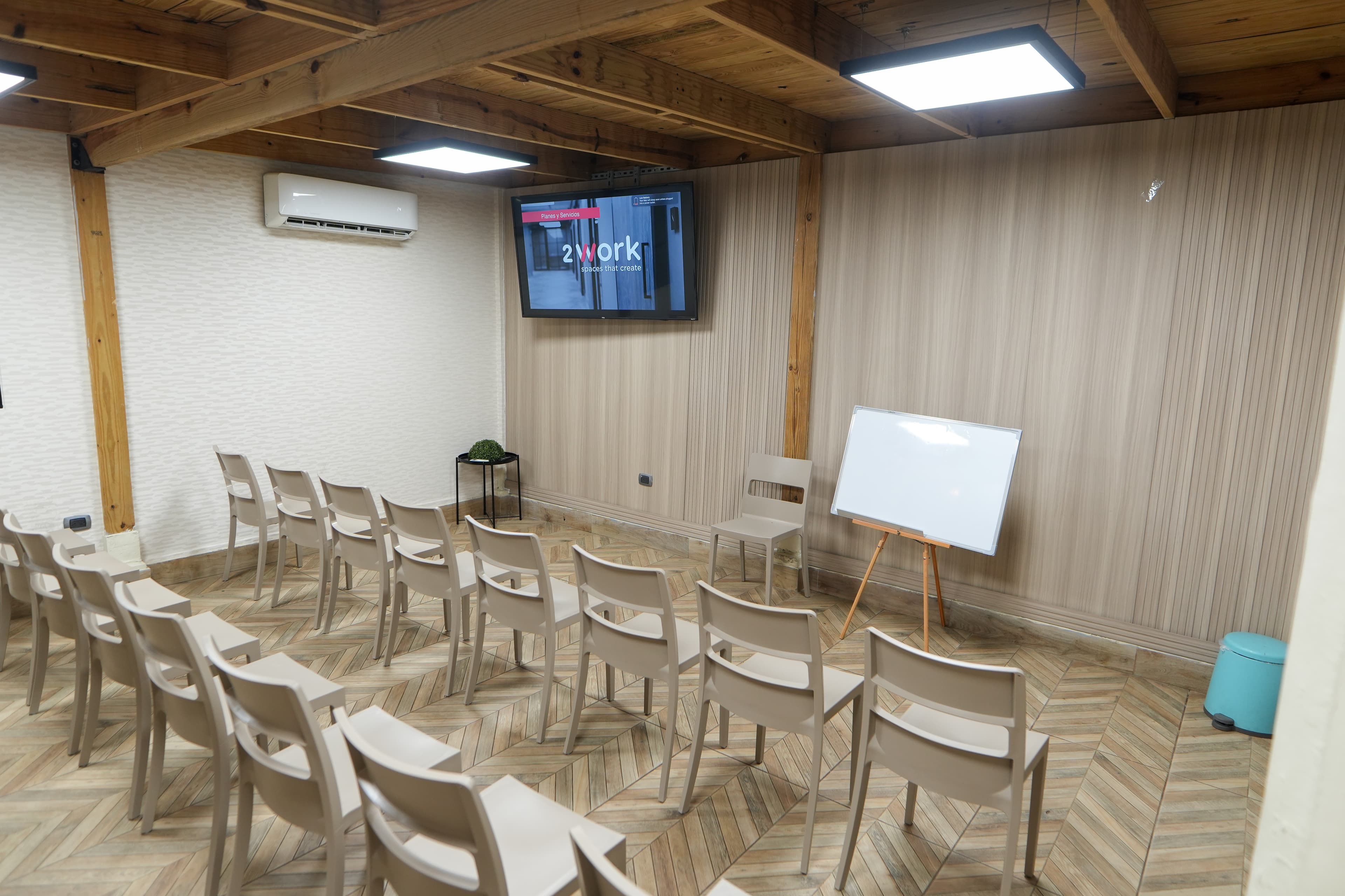 2Work-Salón Multiusos.