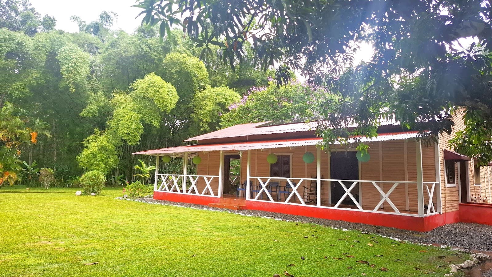 Rancho DF — Pasadía de campo con piscina en Monte Plata