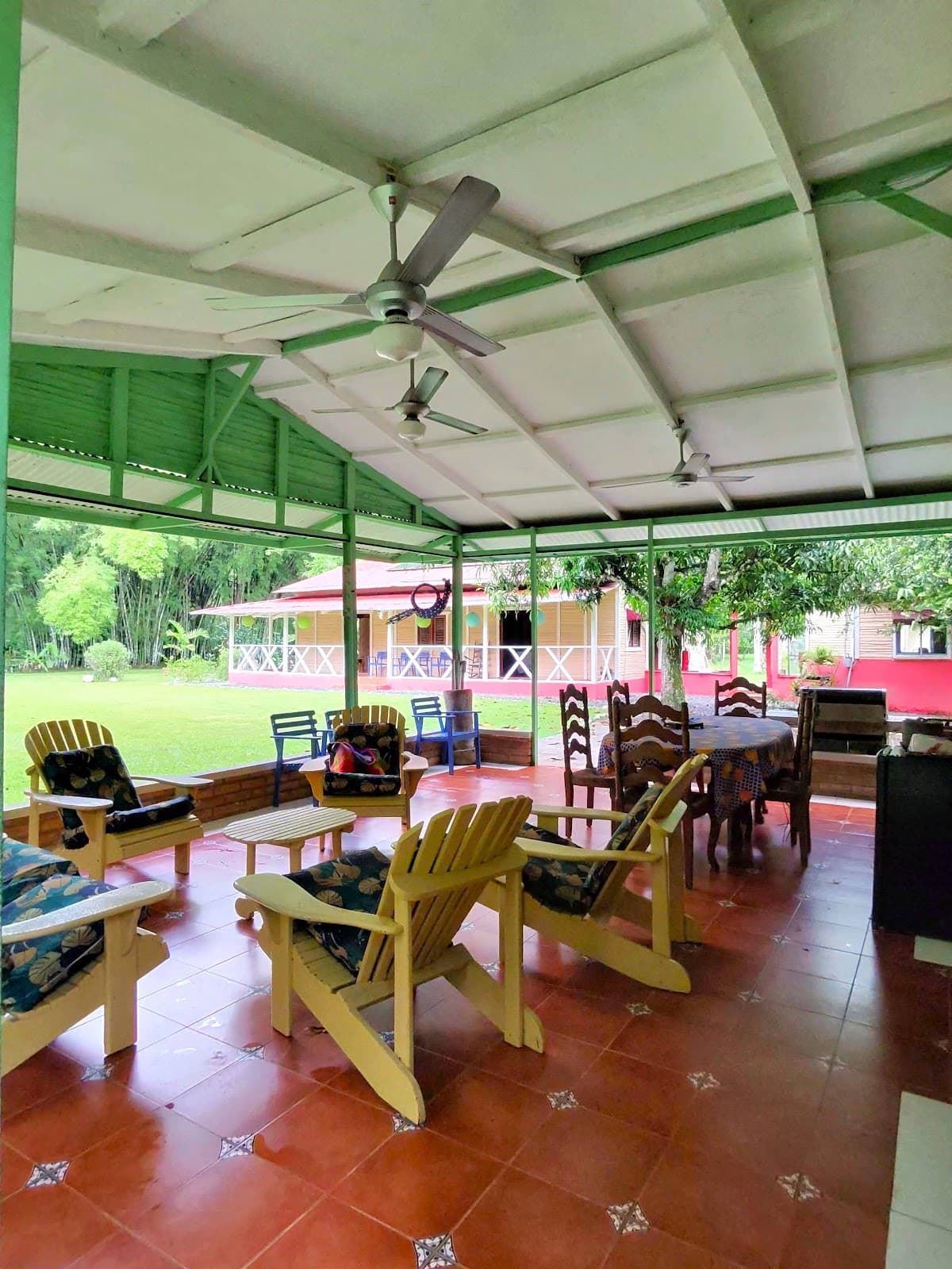 Rancho DF — Pasadía de campo con piscina en Monte Plata