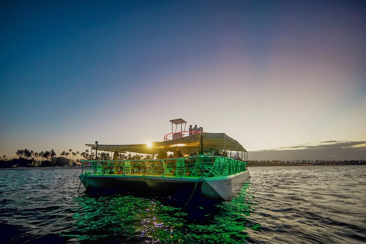 La Barcaza Event Boat