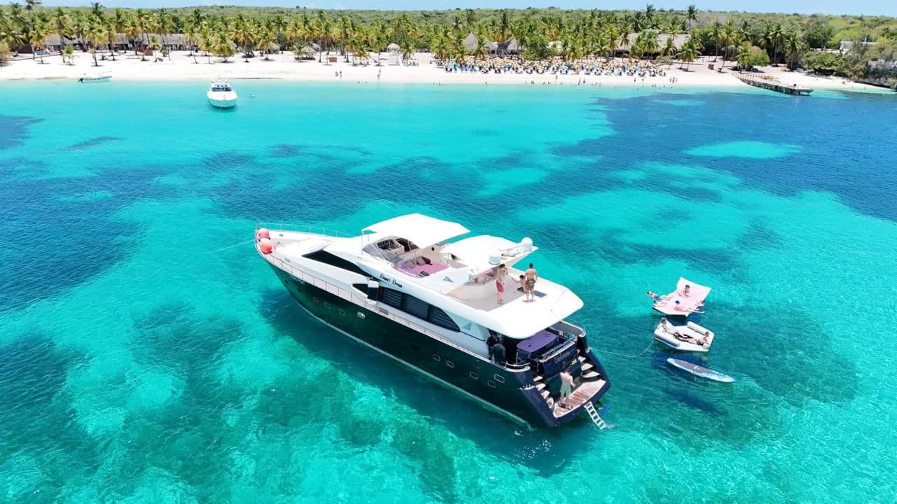 Yate privado Azimut 78 a Isla Catalina