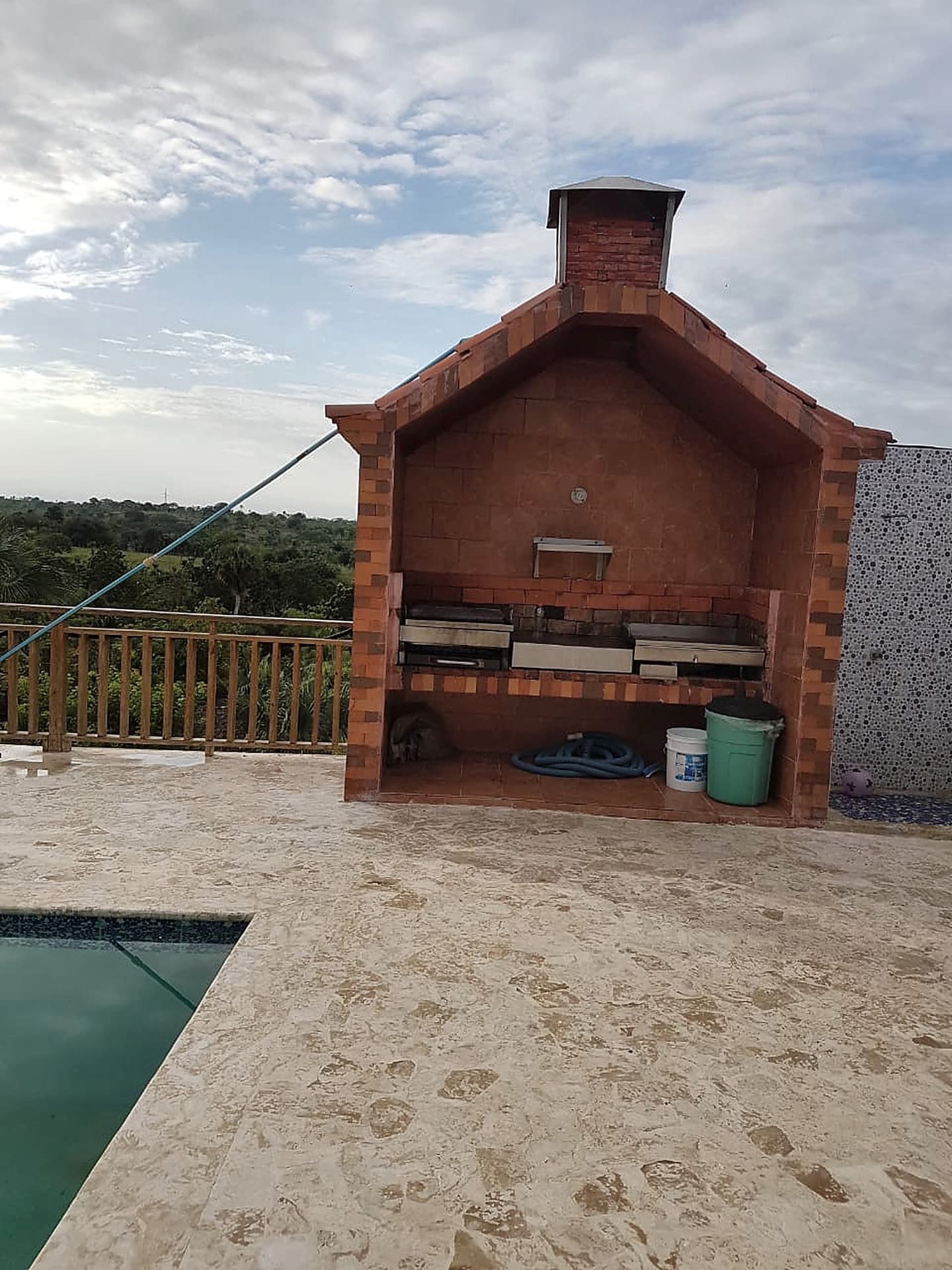 Rancho Vacacional Sanate — Pasadía con piscina